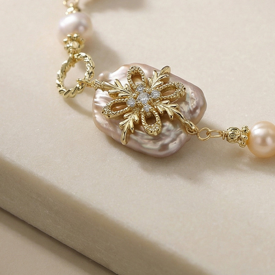 bloomhold-pearl-bracelet-zoom