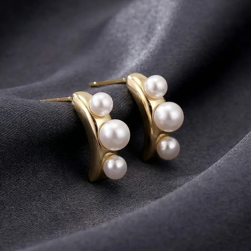 Trio pearls curve earrings