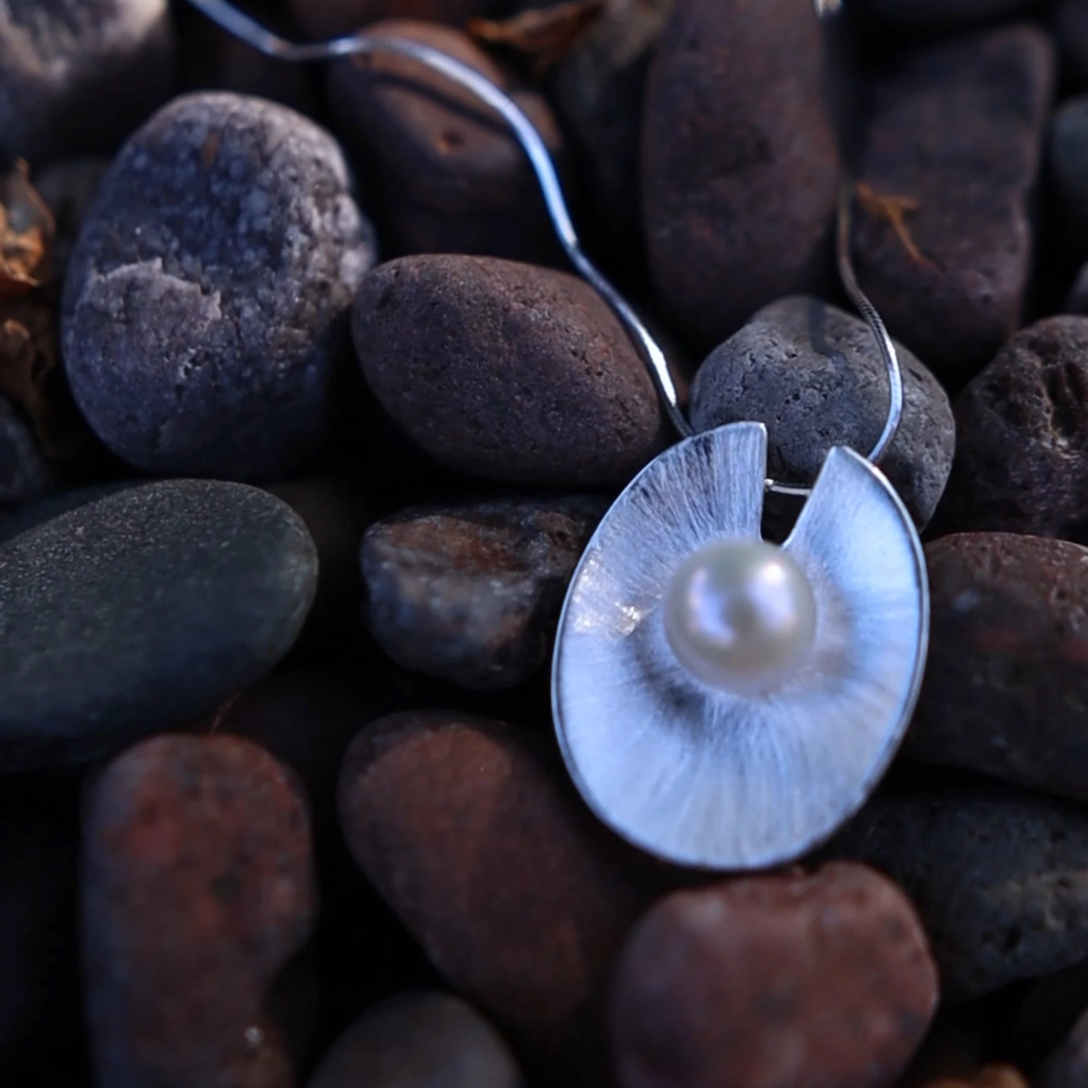 Luna Disc Pearl Pendant